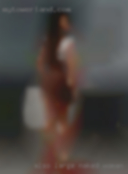 Also large naked woman are a plus with girls us in Ironton.